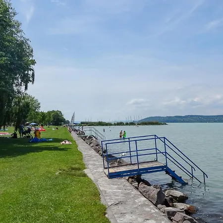 Lägenhet Lakefront In Zamardi-balaton 55199 *